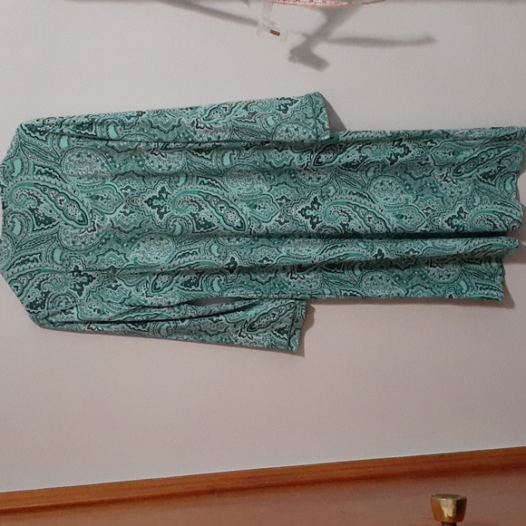 Ladies dress - Picture 3 of 4